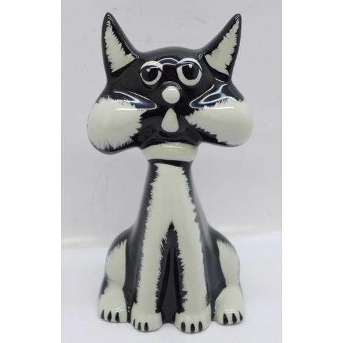 665 - Lorna Bailey, 'Sylvester the Cat', restricted production in May 2001, signed on the base, 13cm