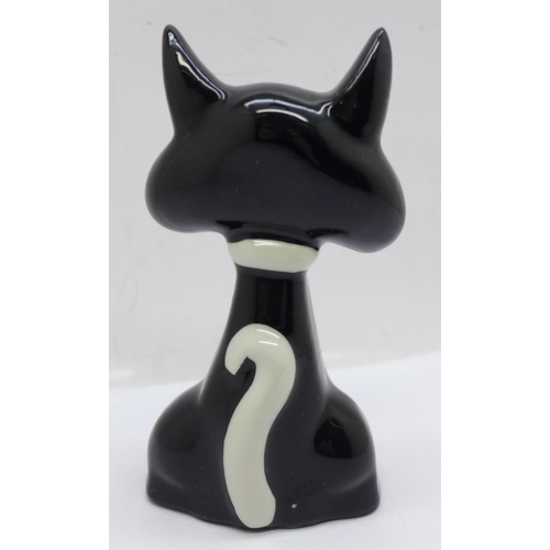 665 - Lorna Bailey, 'Sylvester the Cat', restricted production in May 2001, signed on the base, 13cm