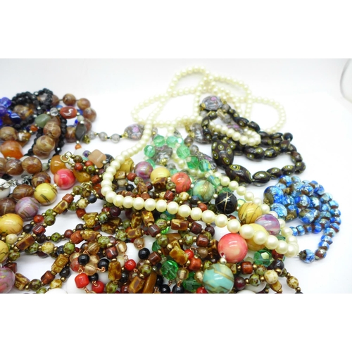 668 - Assorted bead necklaces including Murano