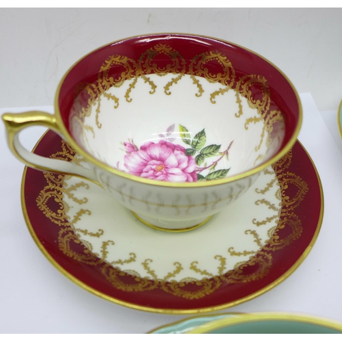 686 - Aynsley cups and saucers (8)