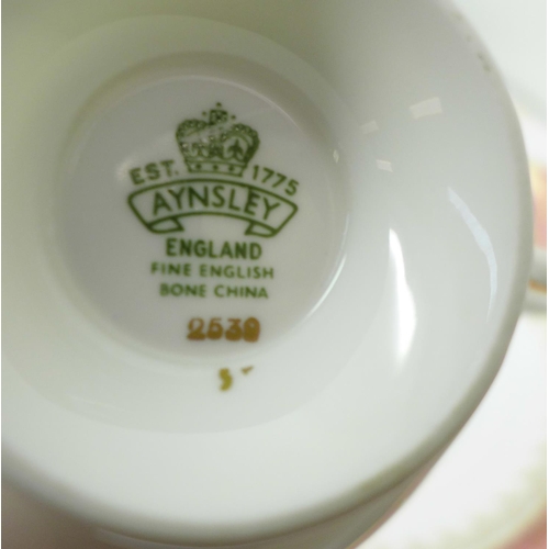 686 - Aynsley cups and saucers (8)