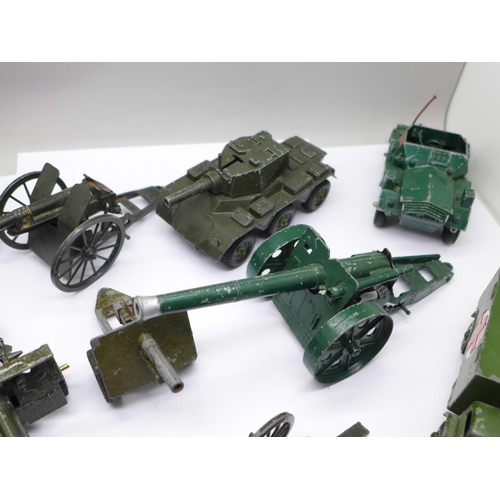 783 - Britains military model vehicles