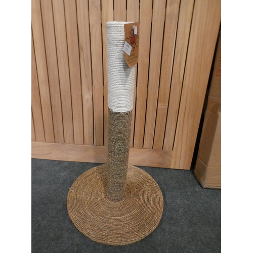 3039 - A Sherwood tall cat scratching post * this lot is subject to VAT