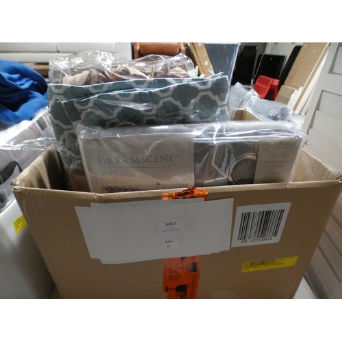 3067 - A box of miscellaneous curtain sets * this lot is subject to VAT