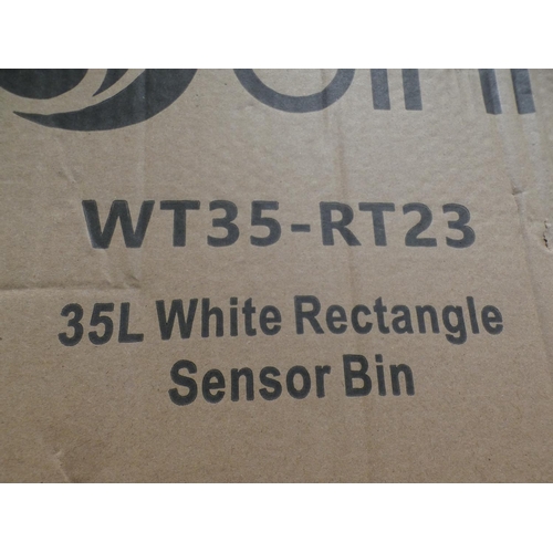 3205 - A white/chrome motion sensor bin * this lot is subject to VAT