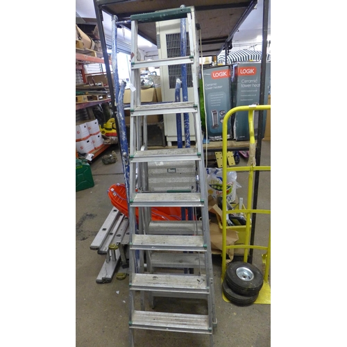 2431 - Abru 4 tread stepladder and 2 other stepladders