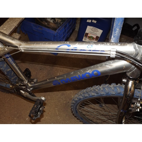 2392 - Aluminium Daewoo Alu-Lite 4000 MTB