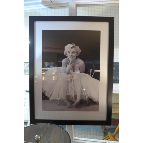 1332 - A Marilyn Monroe, Ballerina - framed print 60X80     (PPR4008021)   #