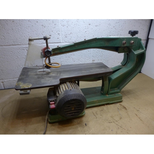 2028 - Nutool 240v mains scroll saw