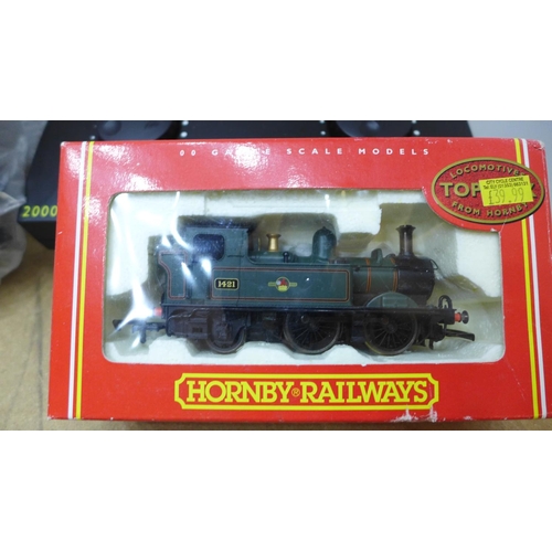 2131 - Model railway/steam engine set - W