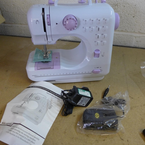 2192 - FHSM-505A sewing machine - battery & mains