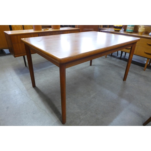 596 - A Danish A.M. teak extending dining table