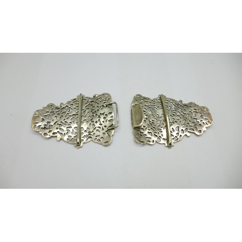 1299 - A large Victorian silver nurse's buckle, London 1893, 118g, 18cm