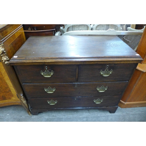 117 - A George III oak chest of drawers