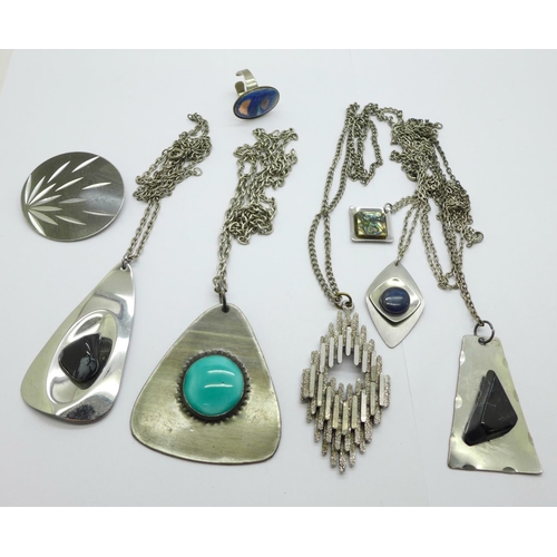 1007 - 1970's stainless steel jewellery, etc.