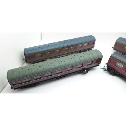 672 - Four Hornby OO gauge maroon coaches