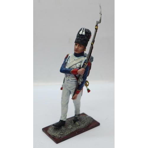 685 - Six boxed 1:24 scale Waterloo Series soldiers by Distler