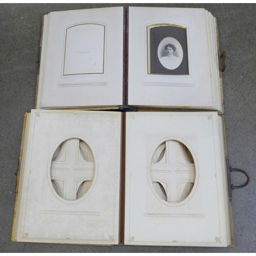 784 - Two Victorian photograph albums, both empty