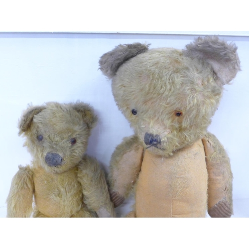 793 - Two vintage Teddy bears, a/f