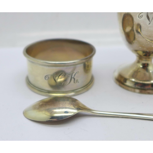 898 - A cased silver Christening set, 52g