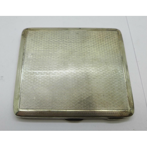 900 - A silver cigarette case and a silver matchbook holder, 155g