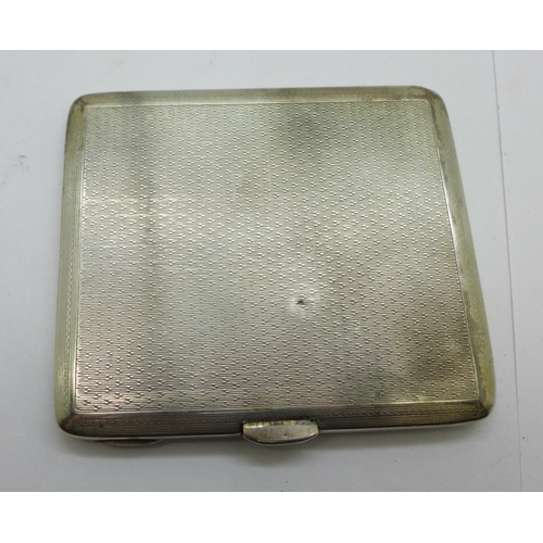 900 - A silver cigarette case and a silver matchbook holder, 155g