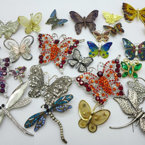 913 - Butterfly brooches