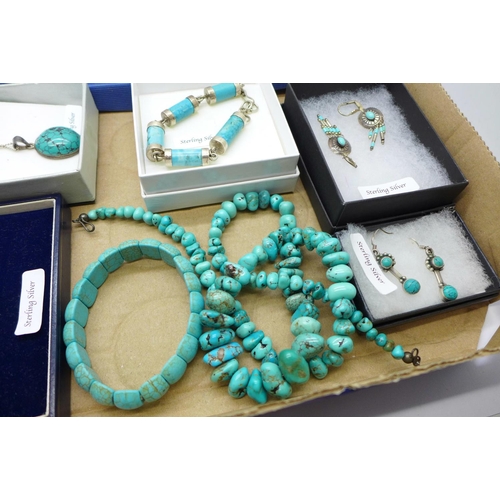 916 - A collection of silver and silver mounted turquoise jewellery