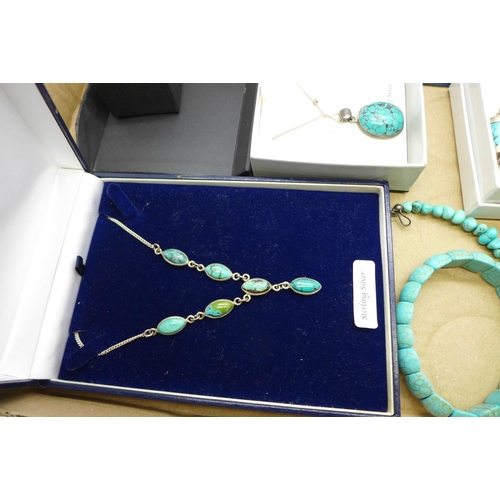 916 - A collection of silver and silver mounted turquoise jewellery