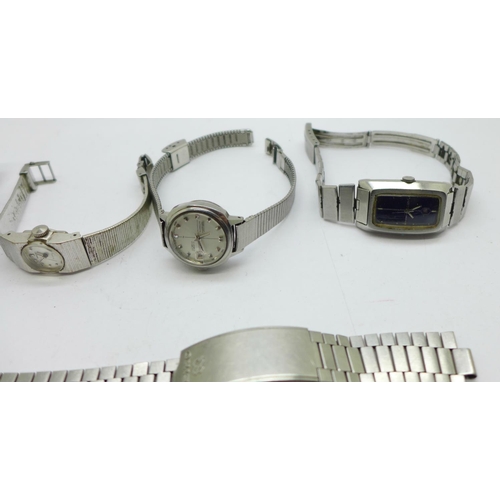 928 - Six Seiko wristwatches and two Seiko bracelet straps