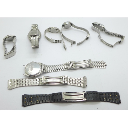 928 - Six Seiko wristwatches and two Seiko bracelet straps