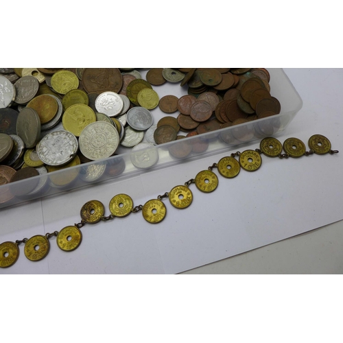 947 - A collection of coins and a Danish coin necklace