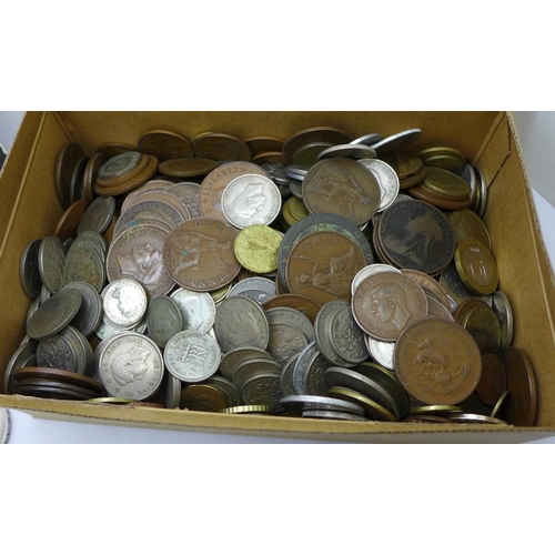 950 - A collection of coins including British and foreign and a Queen's Diamond Jubilee coin