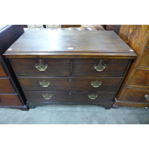 117 - A George III oak chest of drawers