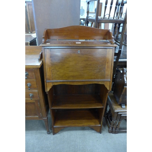 164 - An Edward VII mahogany students bureau