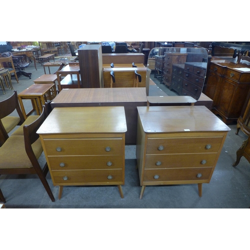 92 - A light oak chest of drawers and dressing chest