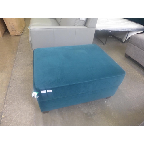 1563 - A large teal velvet storage stool (GF05504) * this lot is subject to VAT