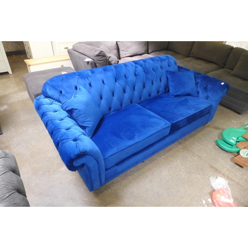 1574 - A Bordeaux 4 Seater Navy Sofa  Rrp £791.66 + Vat - marks to rear (4059-26 ) * This Lot Is Subject To... 