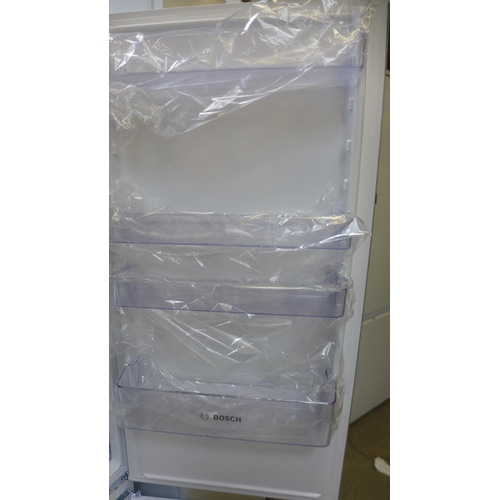 1620 - Bosch  Integrated 70/30 Fridge Freezer H1772xW541xD548KIV87NSF0G - model no:- KIV87NSF0G , RRP £587.... 