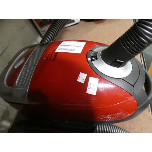 3168 - Miele Complete C2 Cat & Dog Vacuum Cleaner (model:- 9910870), RRP £158.33 + VAT (229-336) * This lot... 