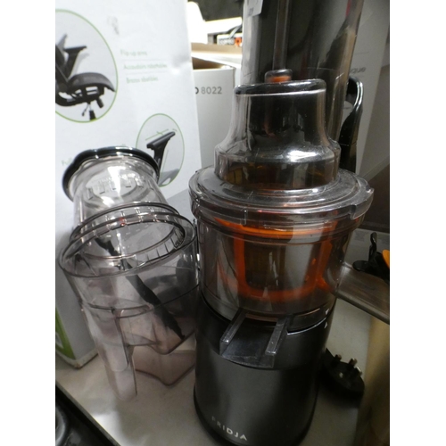 3219 - Fridja F1900/Blk Powerful Masticating Juicer, RRP £112.41 + VAT (229-557) * This lot is subject to V... 