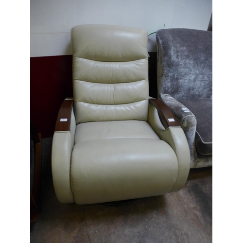 1569 - Benson True Innovations Leather Power Recliner - missing power cable RRP £458.33 + VAT (230-7) * Thi... 