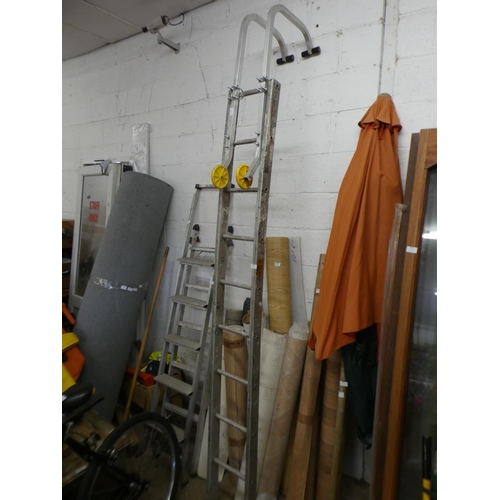 2379 - Roof ladder/runner with hooks