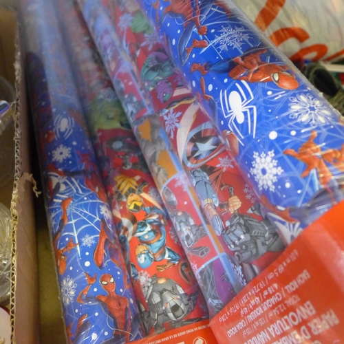 2136 - 9 Rolls of Marvel wrapping paper