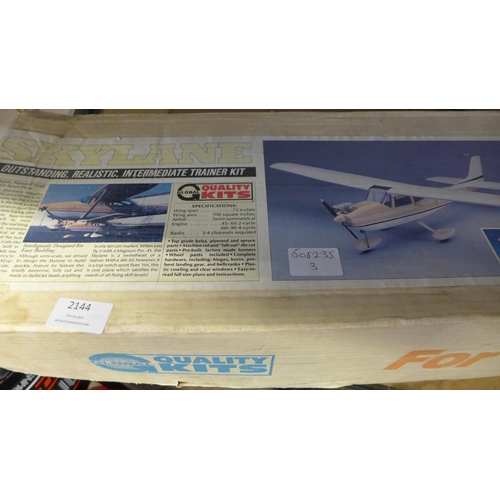 2144 - Skylane large remote control plane - part built without engine