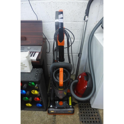 2208 - Vax carpet cleaner - W