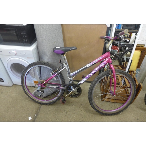 2237 - Universal Banshee girl's MTB