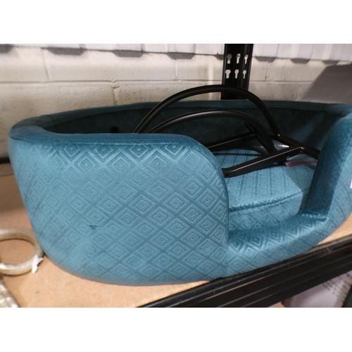 3103 - Teal fabric patterned pet bed with black metal legs * This lot is subject to VAT