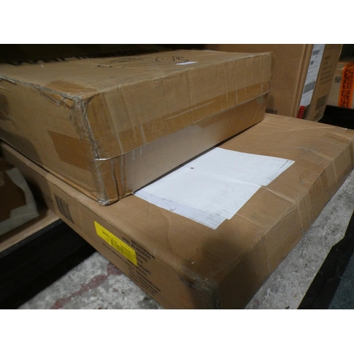 3120 - 270ltr Plastic storage box and plastic umbrella base * This lot is subject to VAT