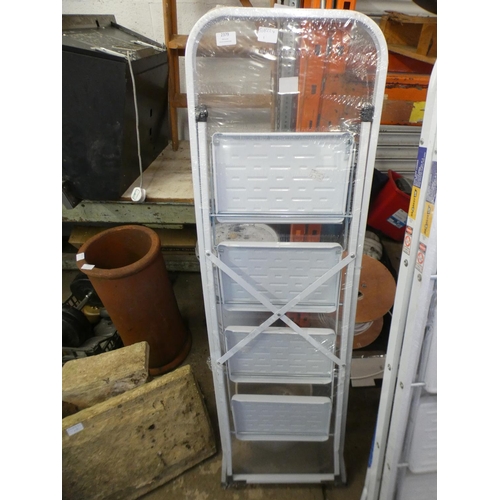 2379 - 4 Rung stepladder - unused